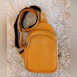 NWOT INICAT 5-Way Crossbody Sling Waist or Shoulder Bag